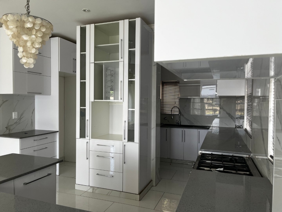 3 Bedroom Property for Sale in The Islands Estates North West